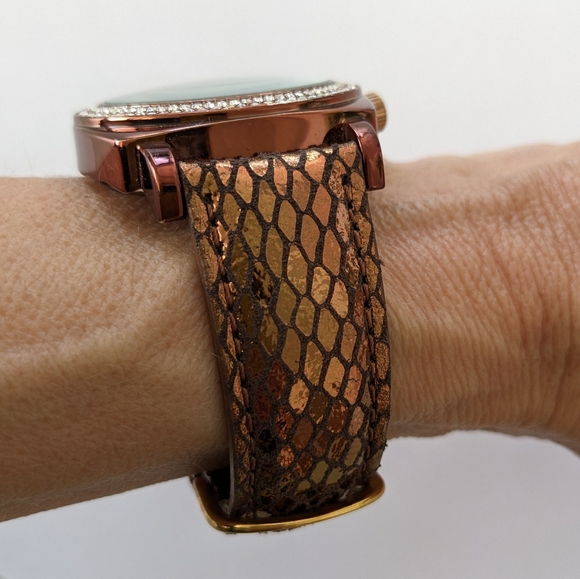 VTG JOAN RIVERS CLASSIC JAPAN MOVT METALLIC BROWN W/RHINESTONES WATCH - Picture 5 of 8